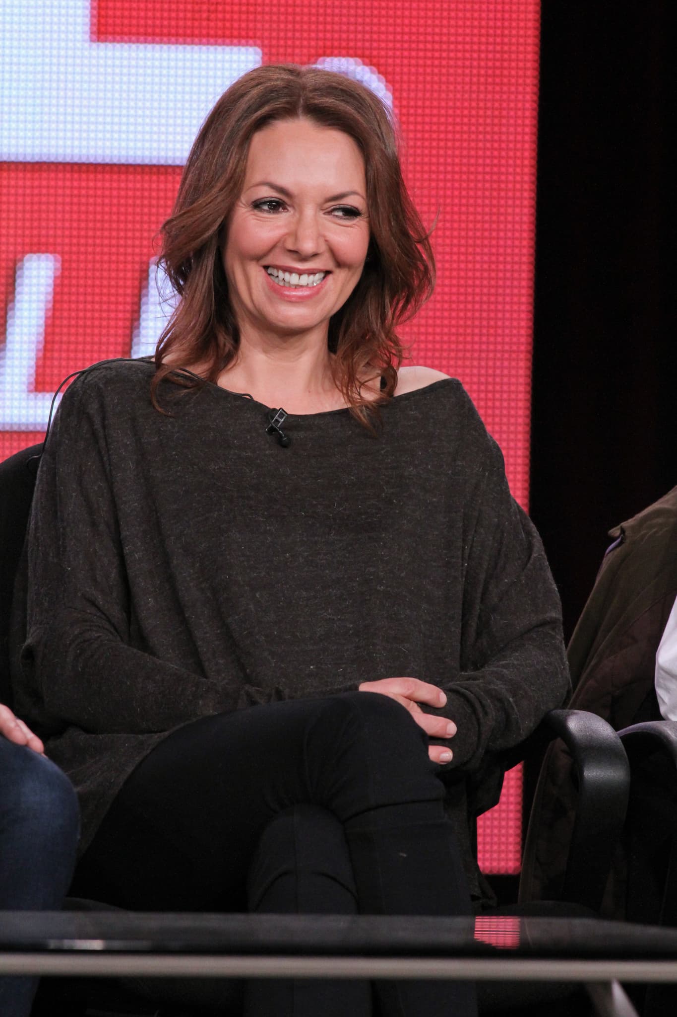 Joanne Whalley image