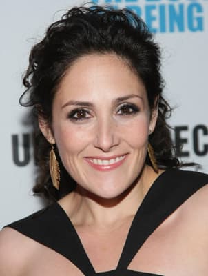 Ricki Lake image
