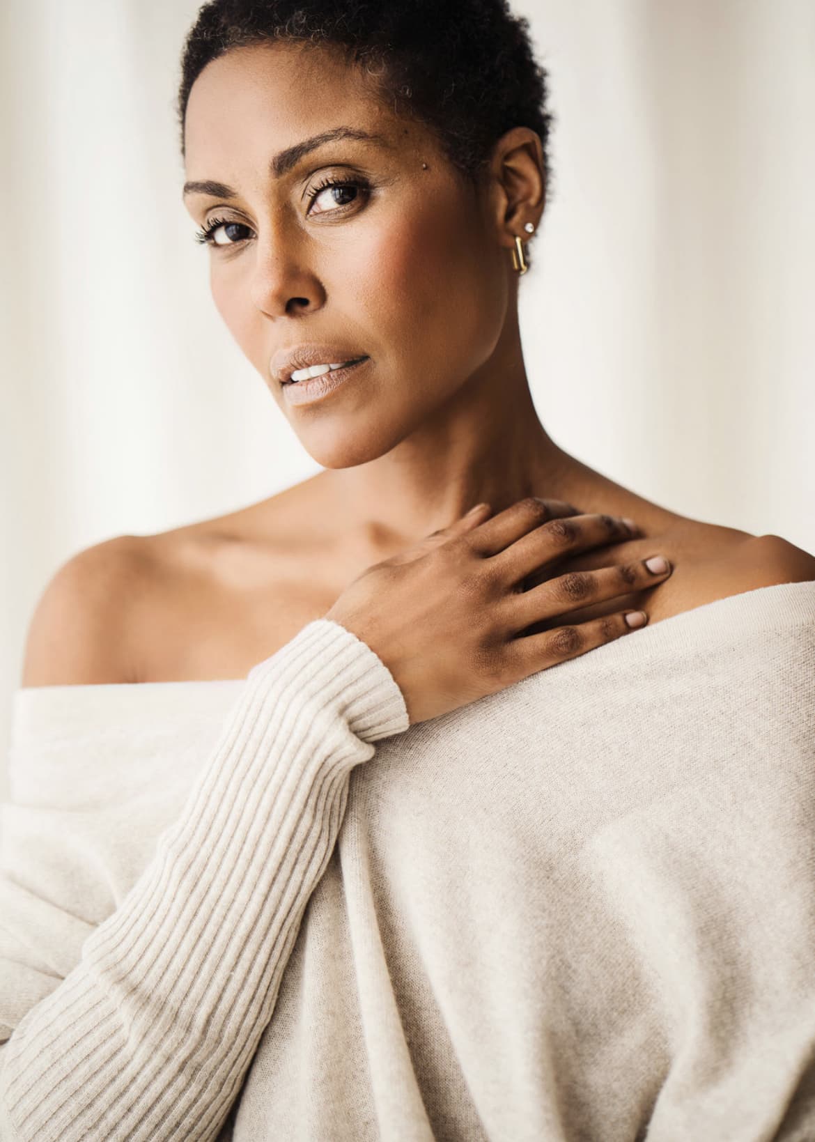Christine Adams image