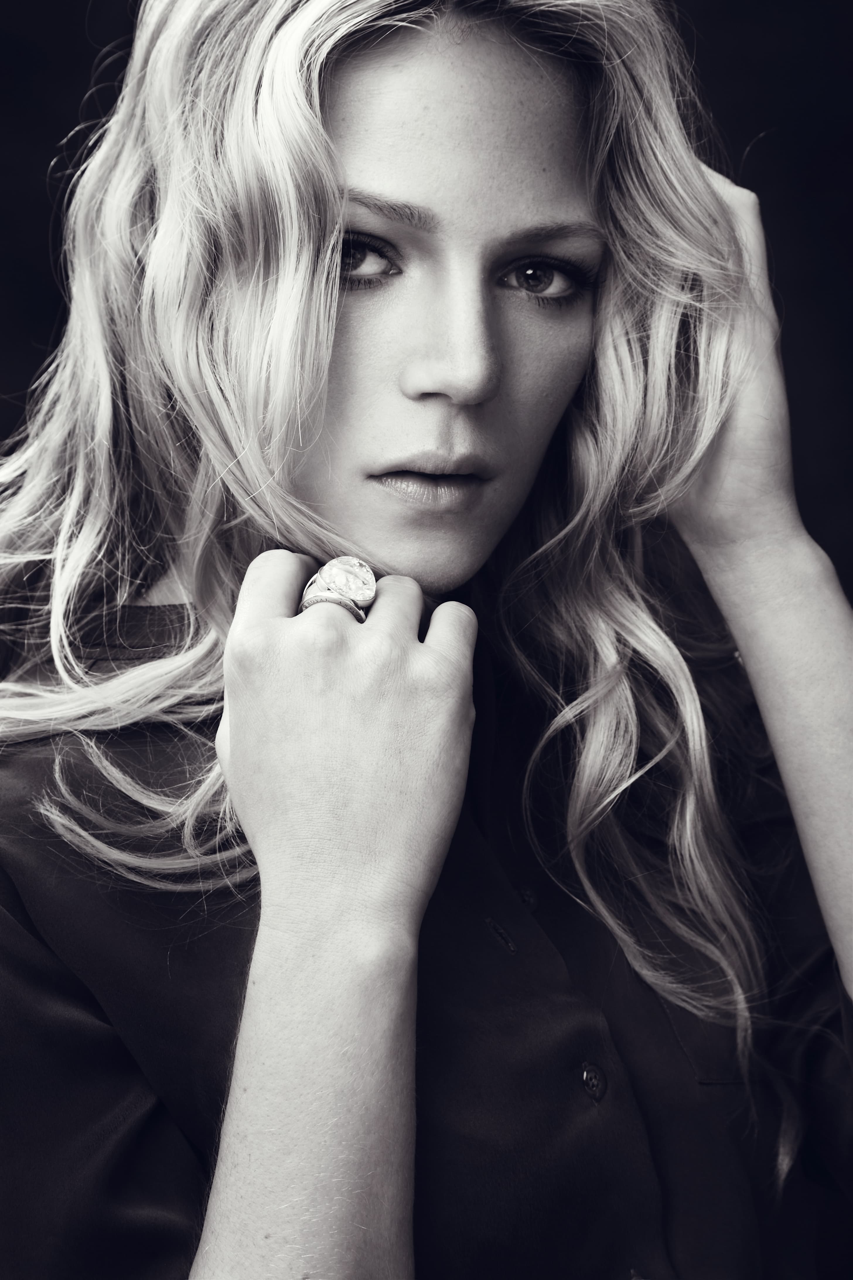 Emma Bell image