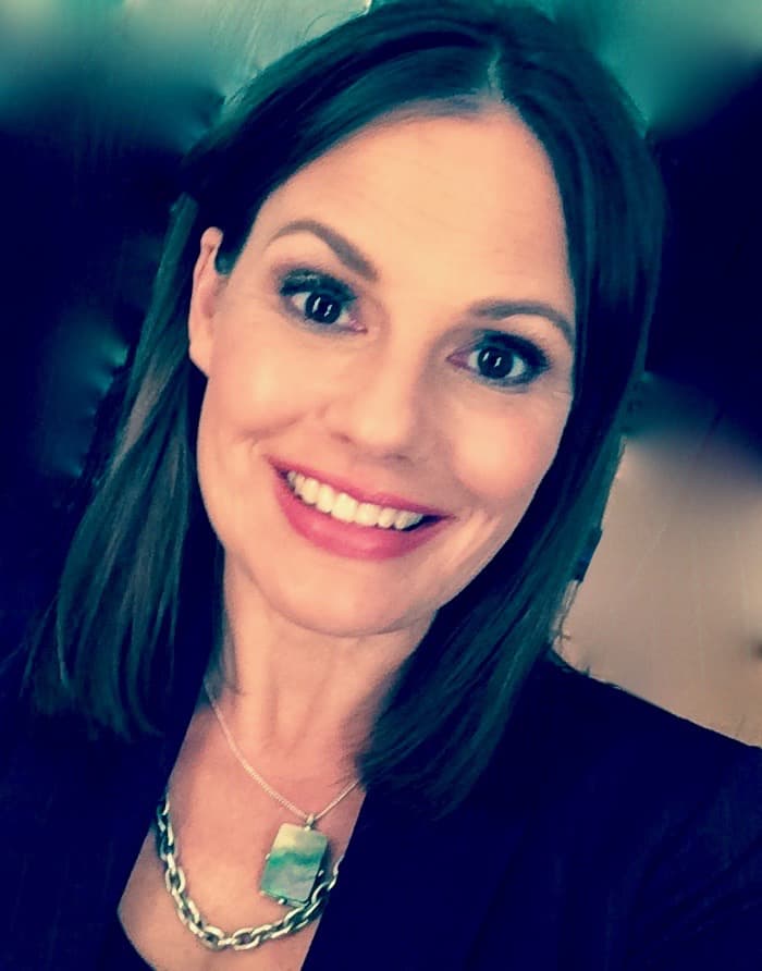 Suzanne Cryer image