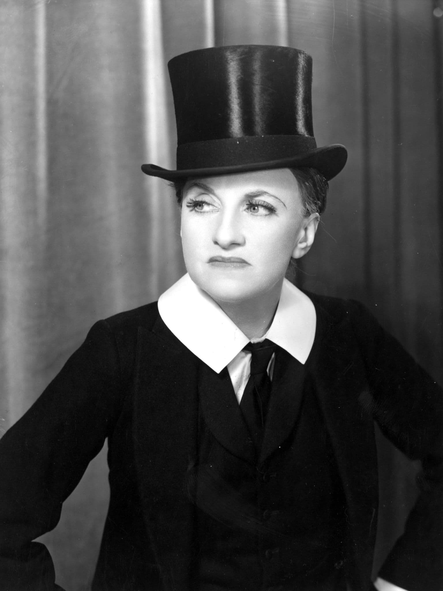 Hermione Gingold image