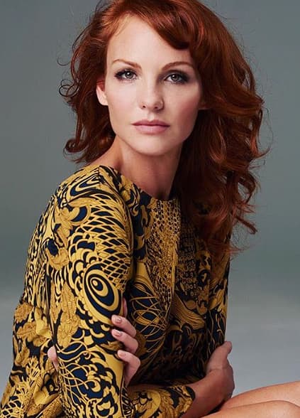 Anne Leighton image