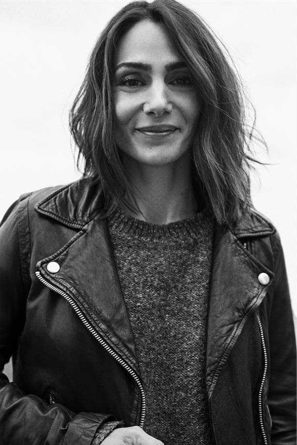 Annie Parisse image