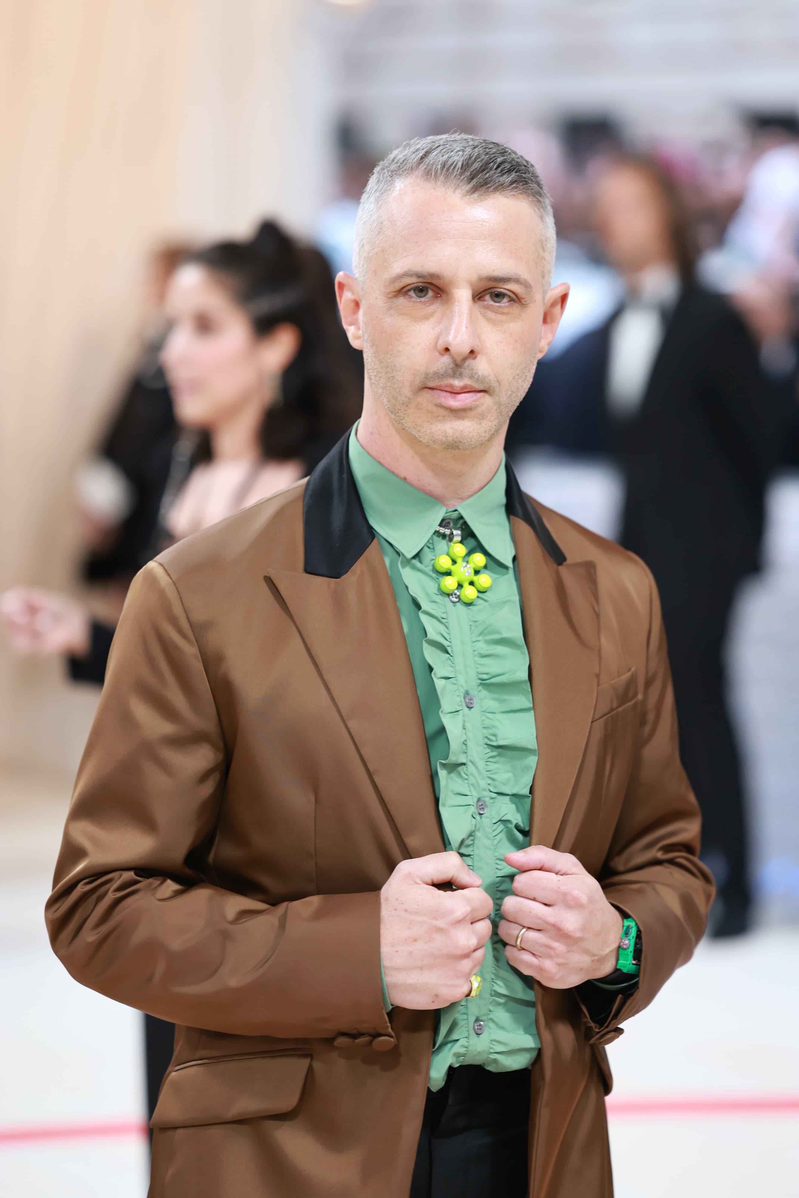 Jeremy Strong image
