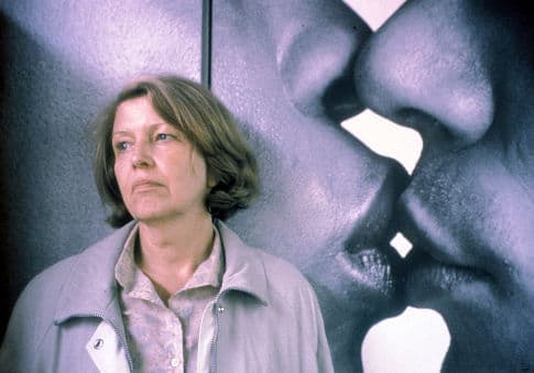 Anne Reid image