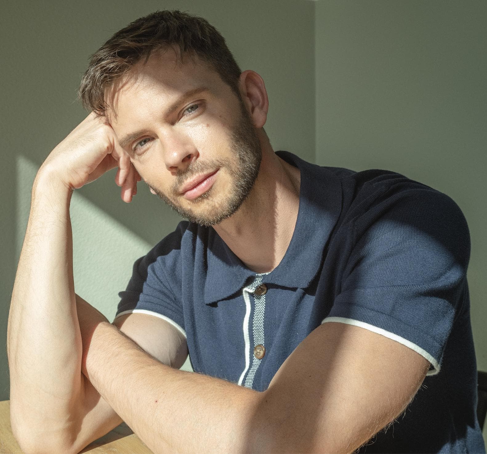 Devon Graye image