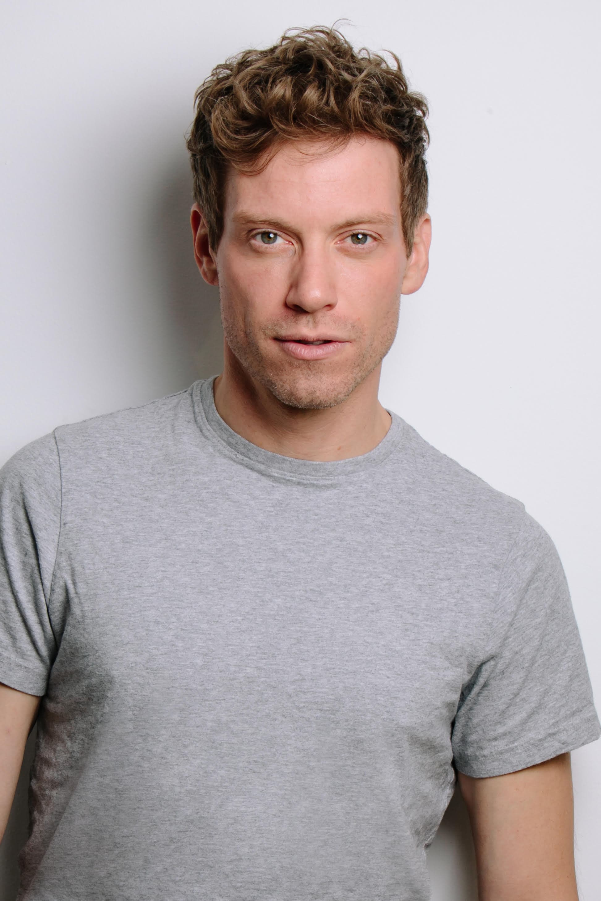 Barrett Foa image