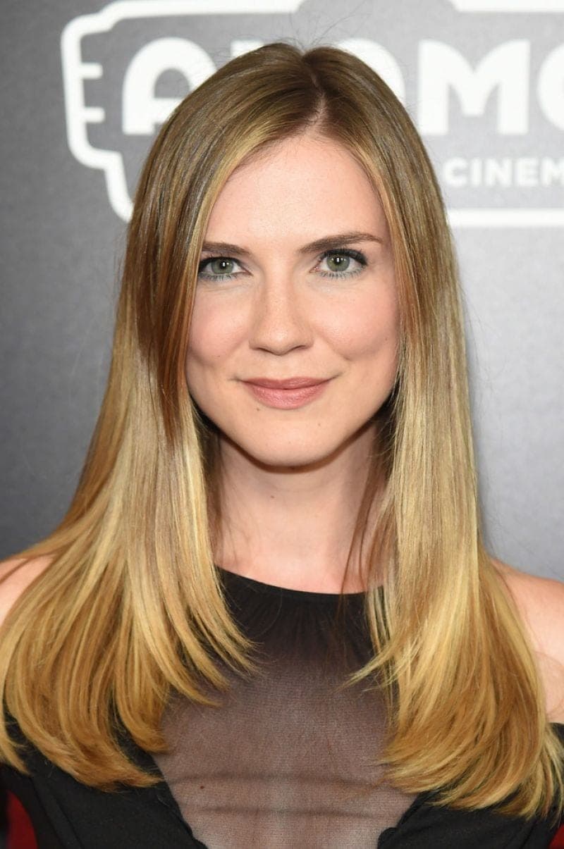 Sara Canning image