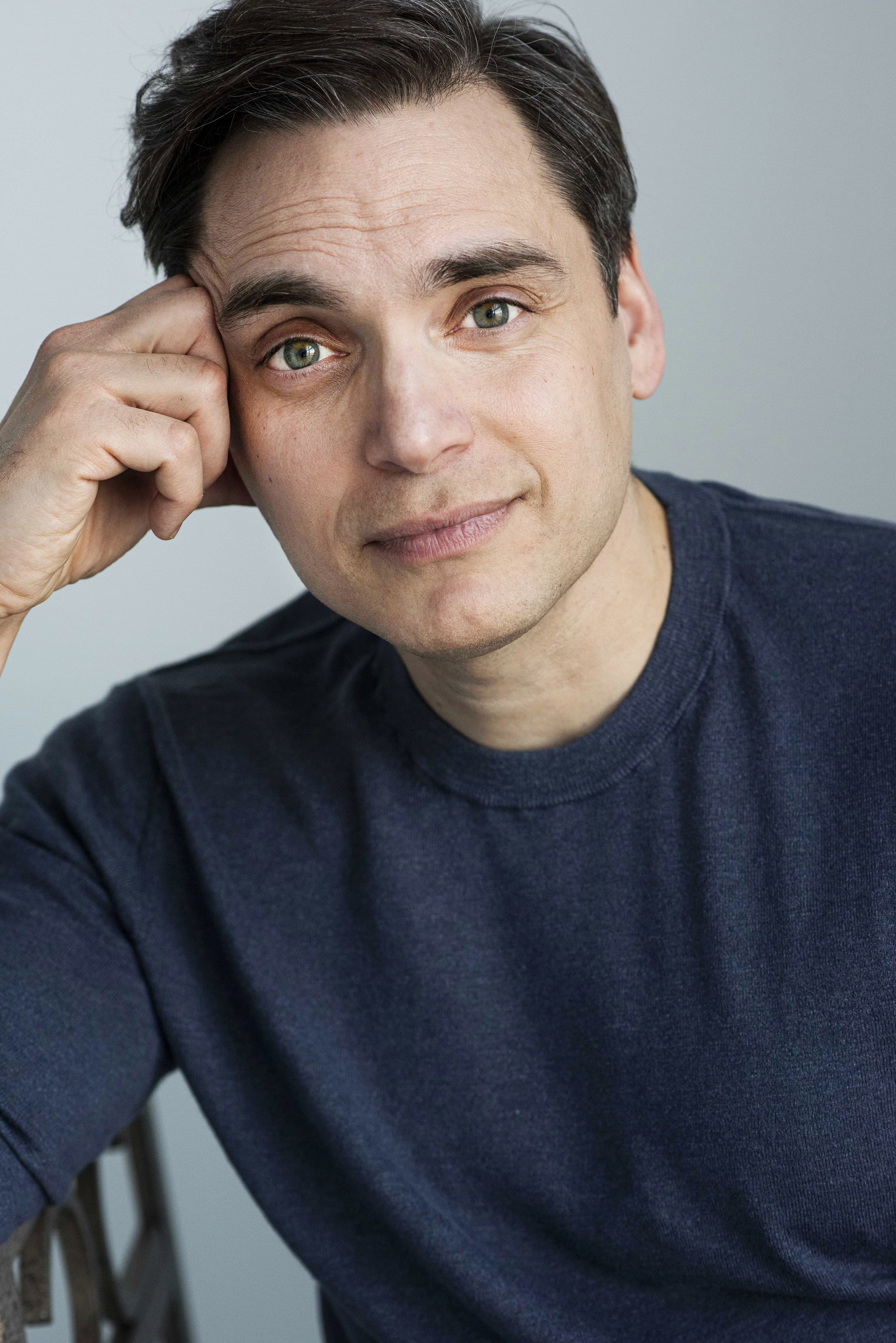 Erik Athavale image