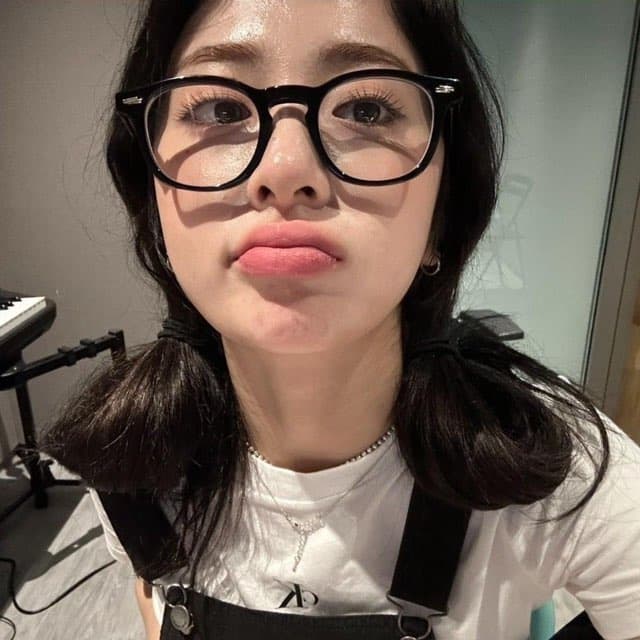 kim  Avatar