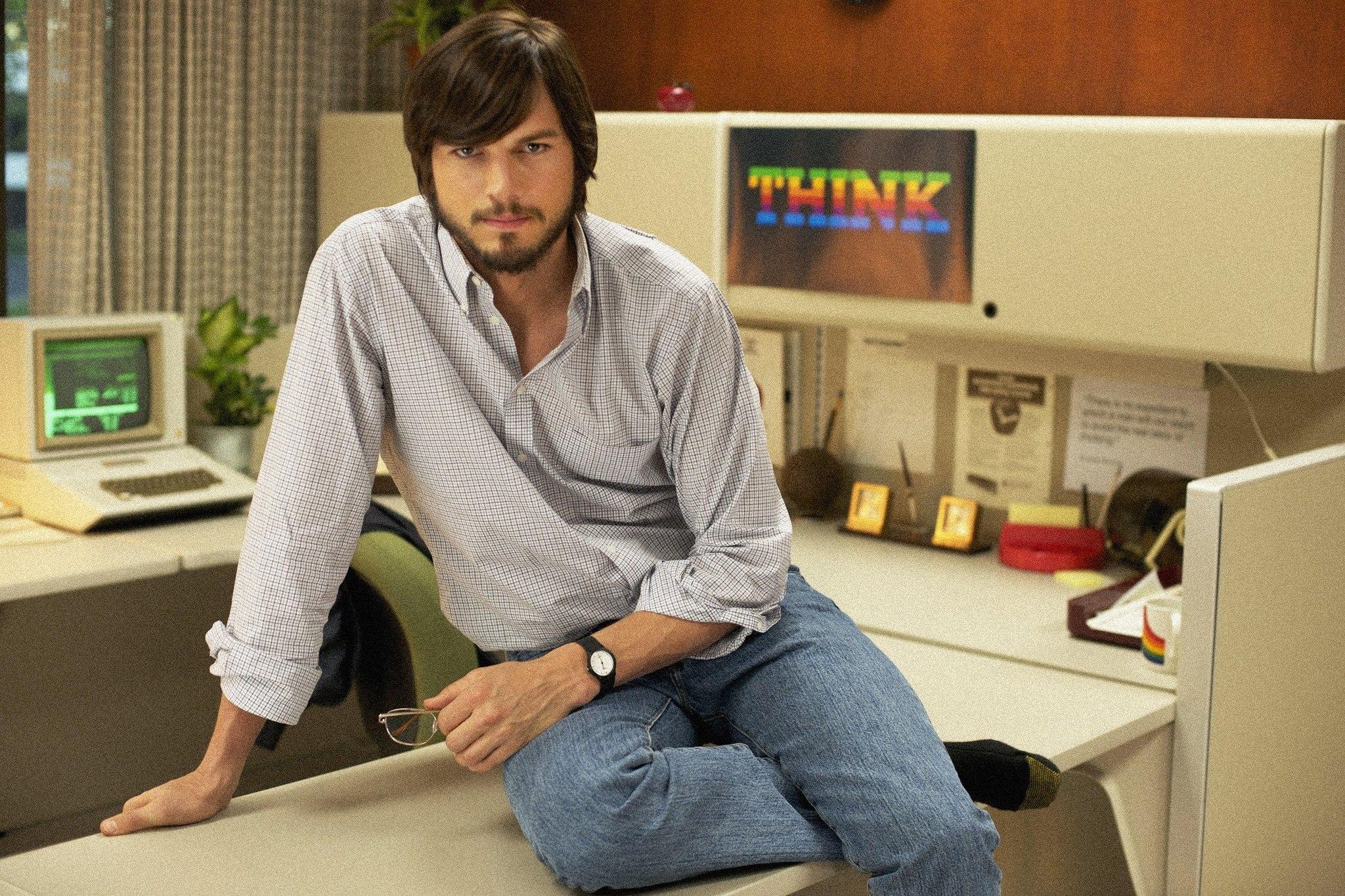 Ashton Kutcher image