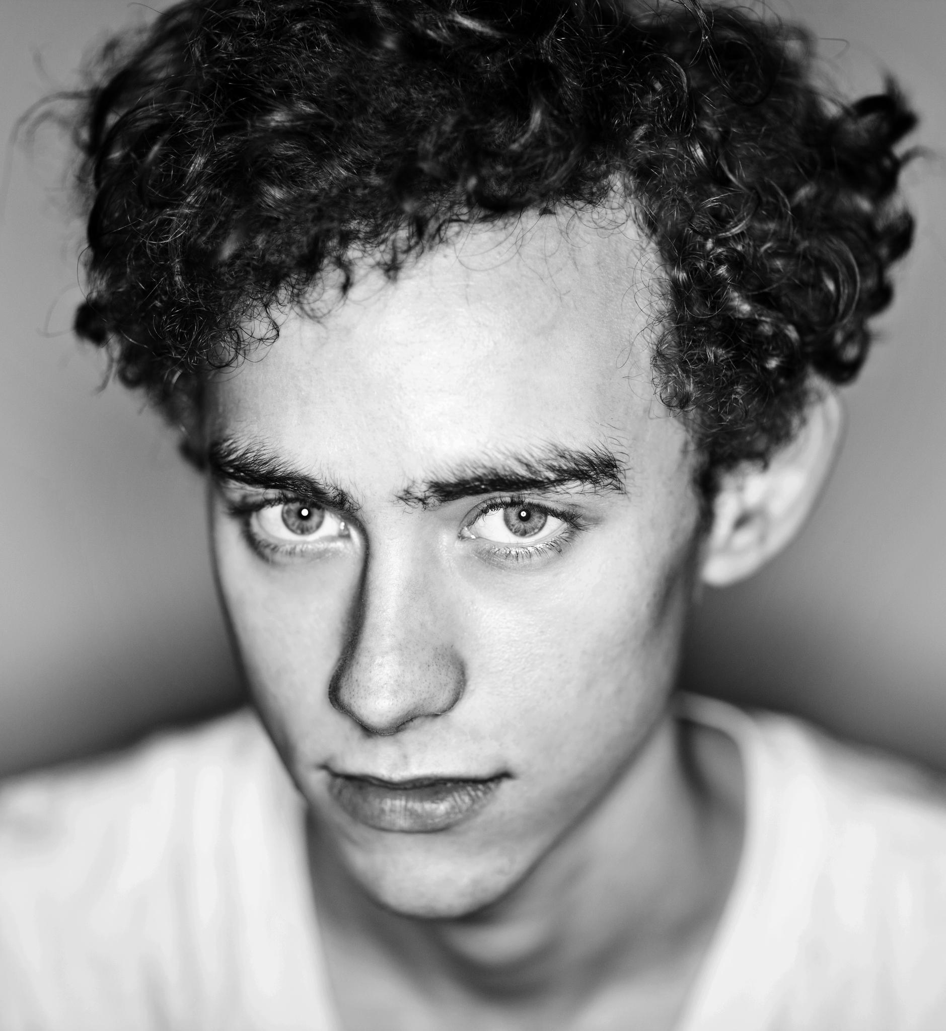 Olly Alexander image